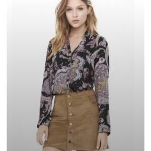 Express Womens Portofino Shirt Black Pink Paisley Print Art Button Up Down sz XS